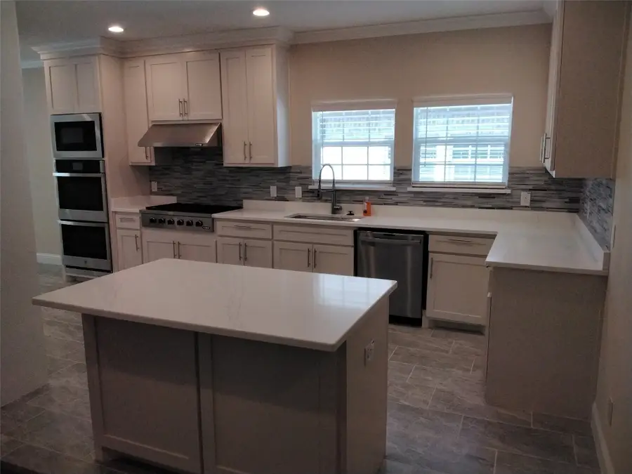 899 E Jefferson Street, Van Alstyne, TX 75495 - Image #3