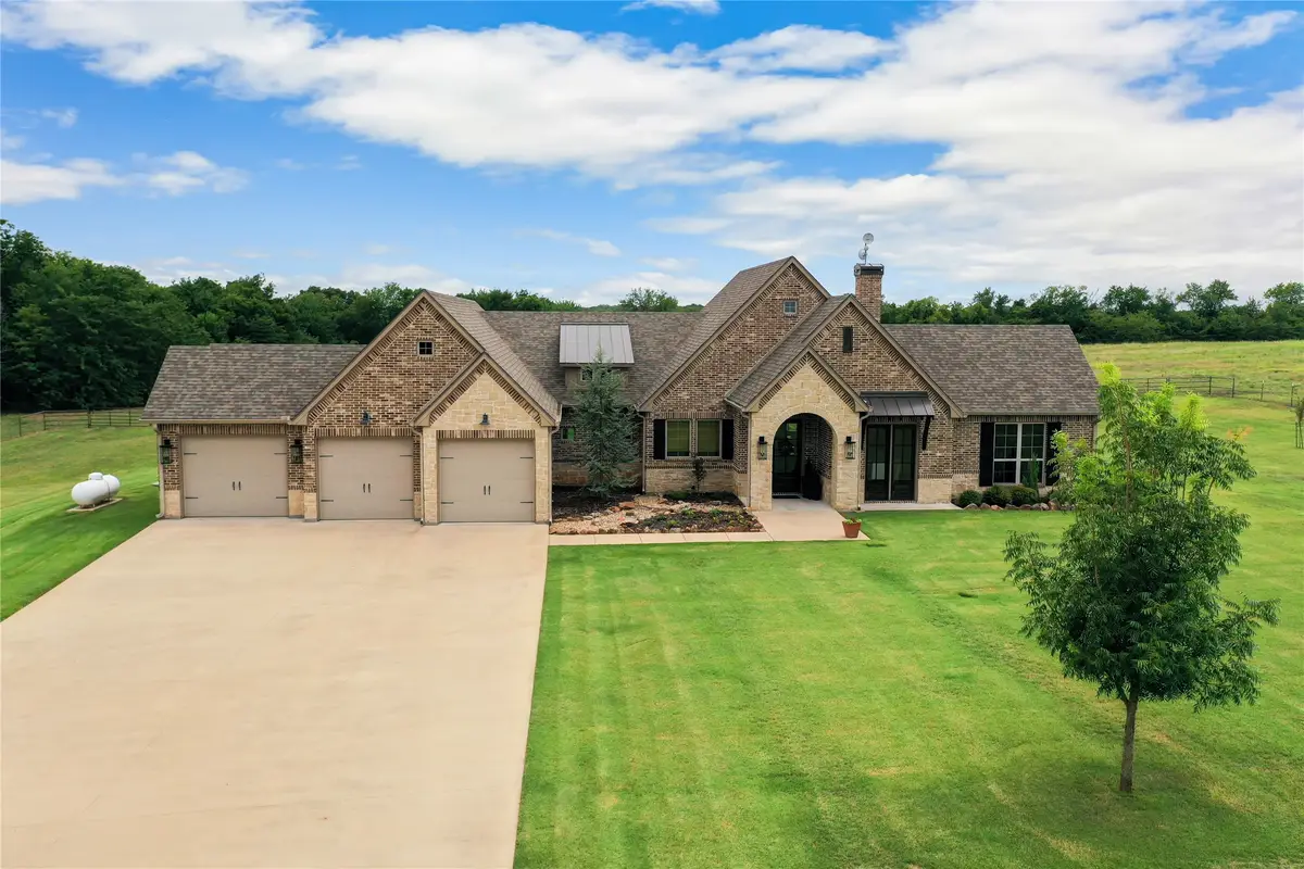 1420 W Shepherd Drive, Sherman, TX 75092 - Image #1