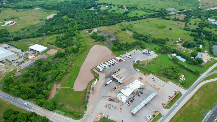 18.22 S Hwy 148, Henrietta, TX 76365 - Image #2