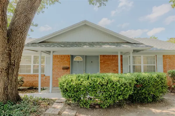2712 Larkin Avenue, Fort Worth, TX 76133