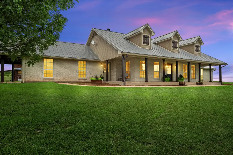 3057 Holy Road, Abbott, TX 76621 - Image #2