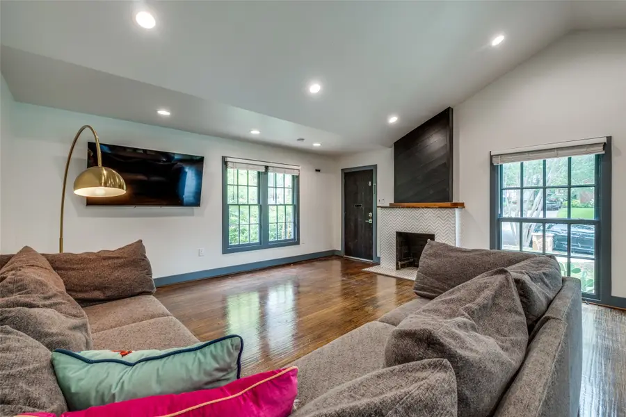 6922 San Mateo Boulevard, Dallas, TX 75223 - Image #3