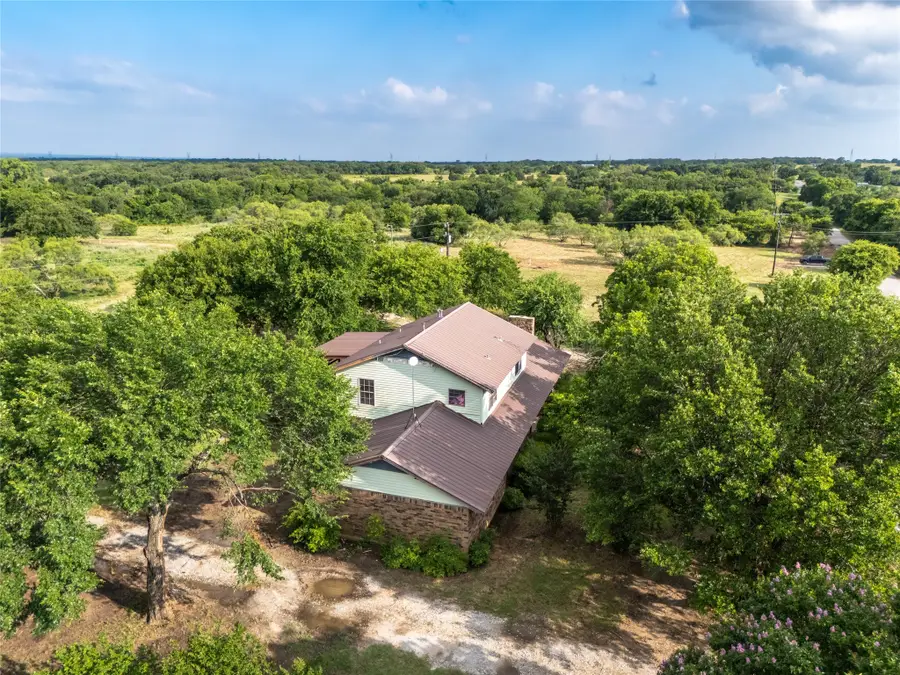 411 Cr-1475 Road, Alvord, TX 76225 - Image #3