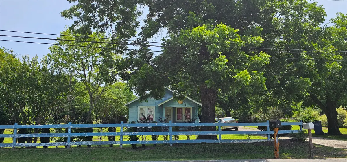 812 N Waldrip Street, Grand Saline, TX 75140 - Image #1