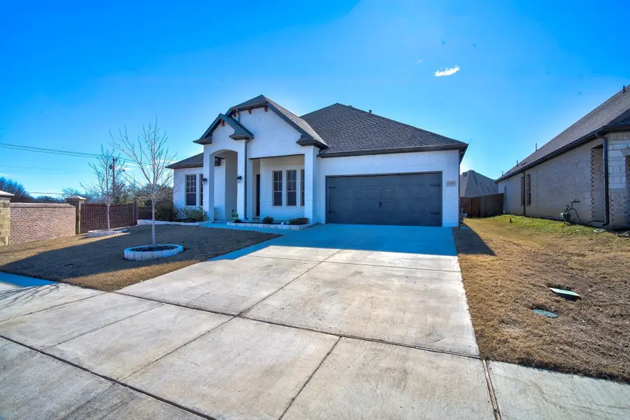 2213 Windy Hill Lane, Waxahachie, TX 75167 - Image #3