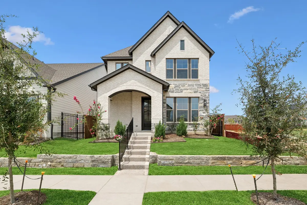 917 Almond Blossom Circle, Crowley, TX 76036 - Image #1