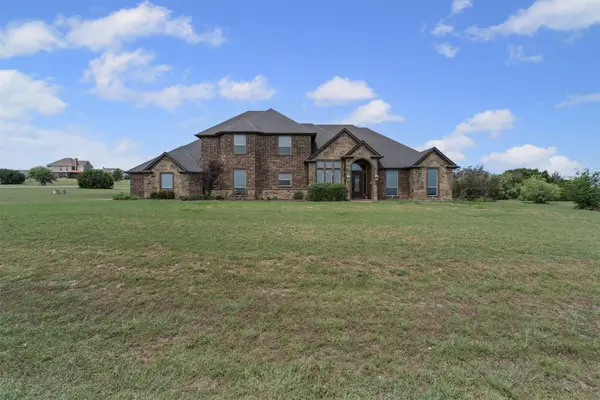212 Tara Lane, Aledo, TX 76008