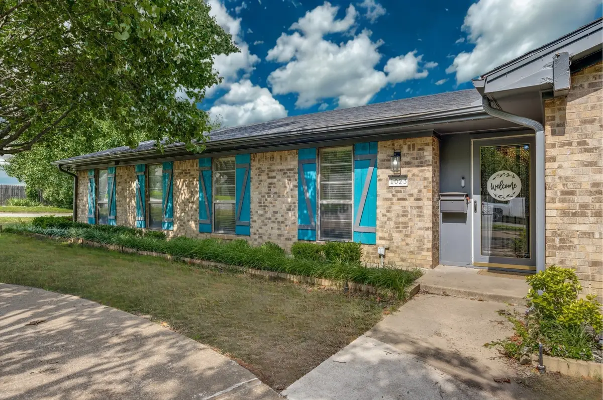 1023 N Leslie Avenue, Sherman, TX 75092 - Image #1
