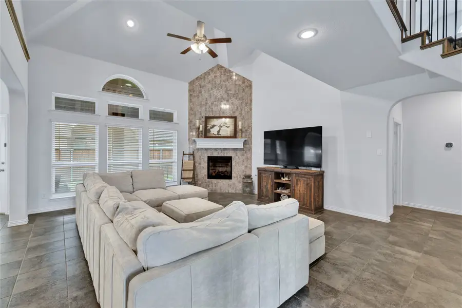 566 Long Meadow Drive, Haslet, TX 76052 - Image #3