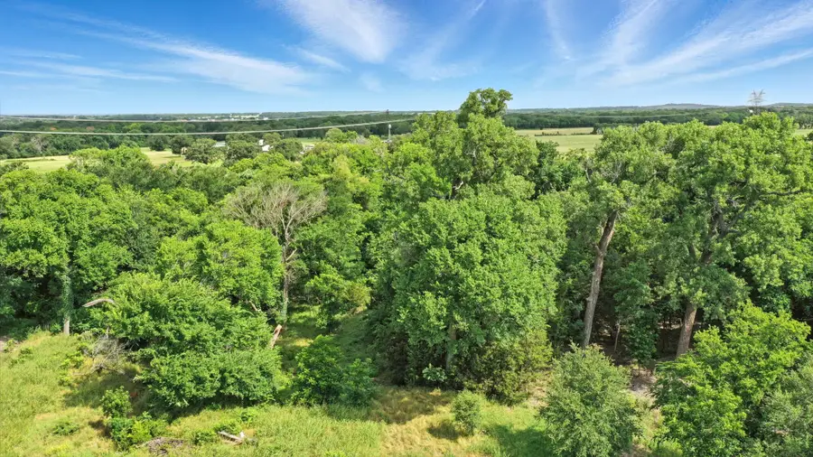 432 Creekside Court, Weatherford, TX 76087 - Image #3