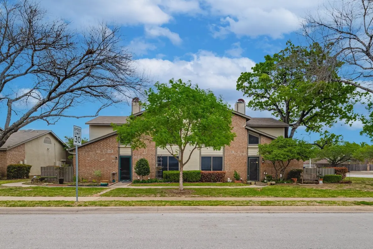 340 W Harwood Road #D, Hurst, TX 76054 - Image #1