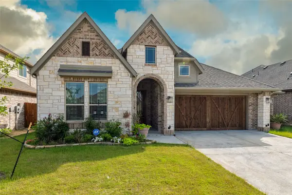 513 Livia Street, Burleson, TX 76028