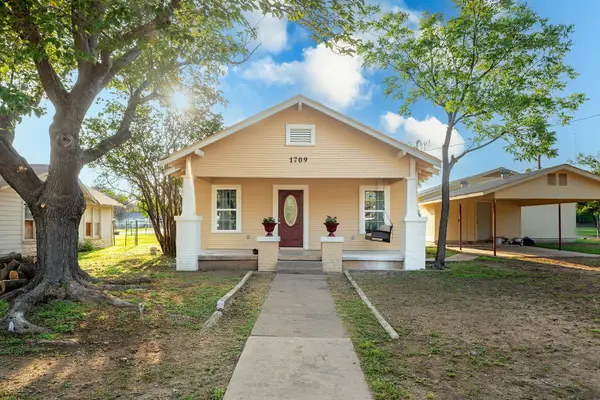 1709 S Blackburn Street, Brady, TX 76825