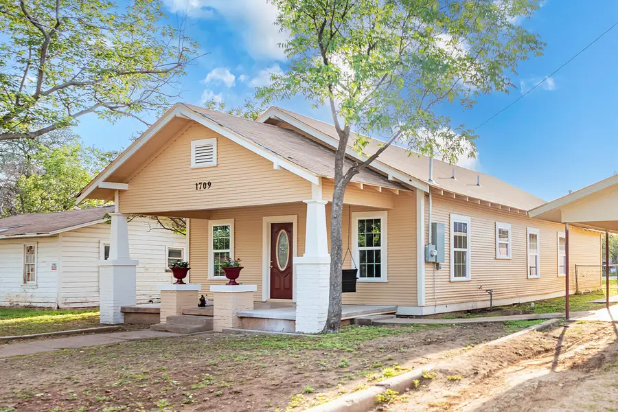 1709 S Blackburn Street, Brady, TX 76825 - Image #2