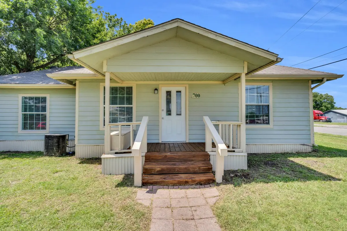 700 Ellis Street, Waxahachie, TX 75165 - Image #1