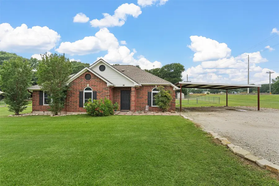104 Oak Hill Loop, Whitney, TX 76692 - Image #2