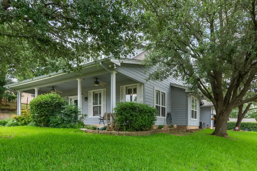 504 Hilltop Place, Joshua, TX 76058 - Image #3