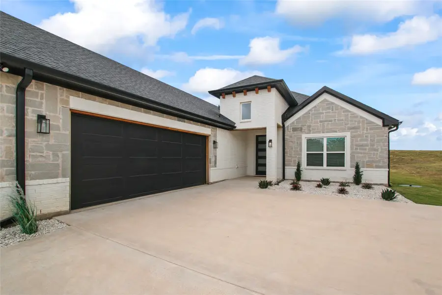 80 Dublin Circle, Gordonville, TX 76245 - Image #2