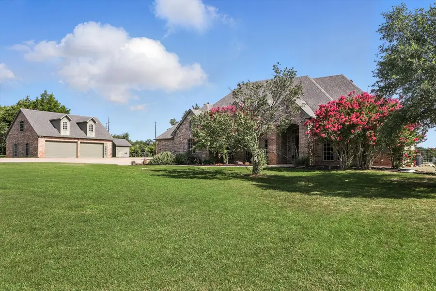 12886 Saint John Road, Pilot Point, TX 76258 - Image #3
