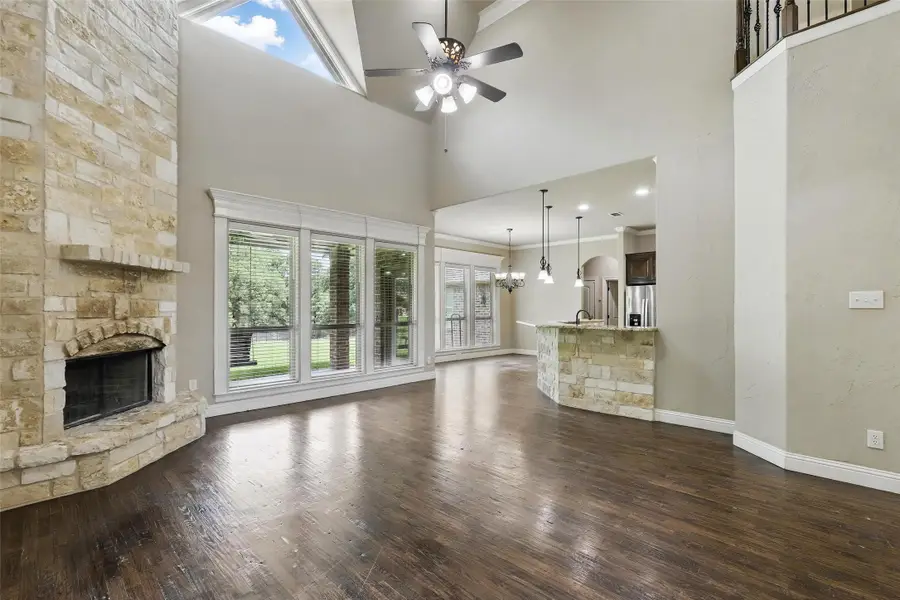 209 Ellis Creek Drive, Weatherford, TX 76085 - Image #3