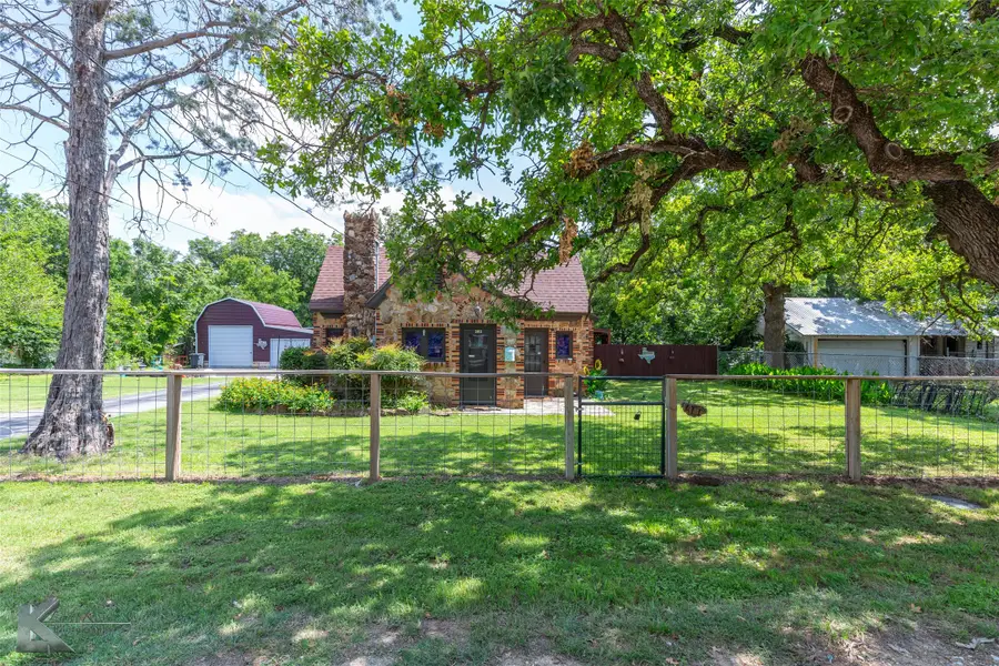 202 E Ross Street, Rising Star, TX 76471 - Image #3