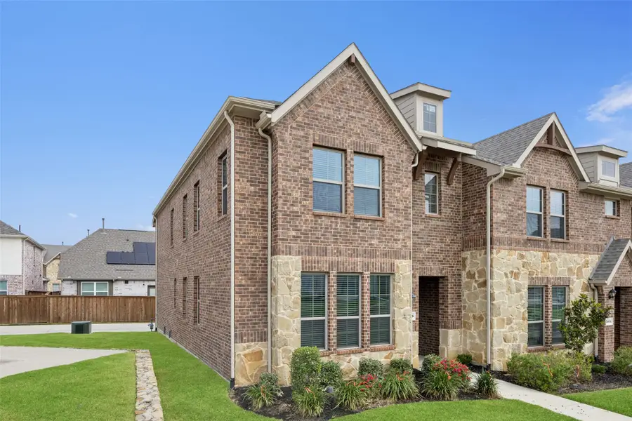 2028 Saddle Way, Mesquite, TX 75149 - Image #2