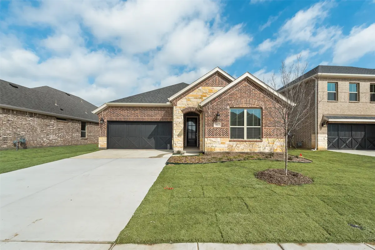 5813 Edward Drive, Pilot Point Aubrey, TX 76227 - Image #1