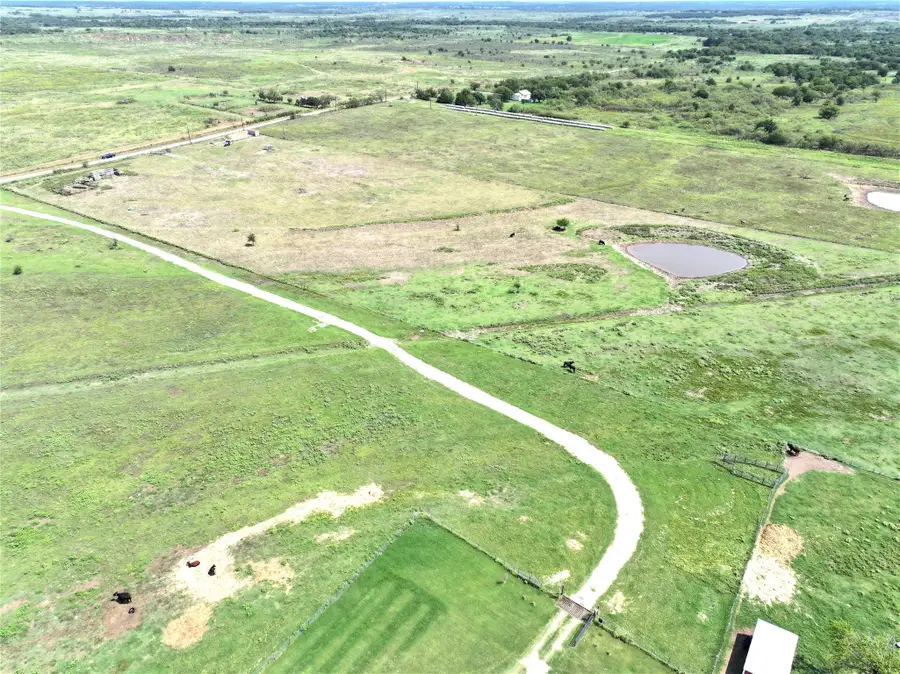 4075 Kirby Road, Nocona, TX 76255 - Image #2