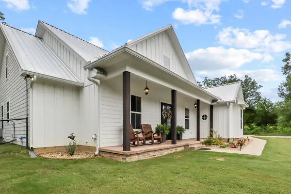 22302 County Road 422, Lindale, TX 75771