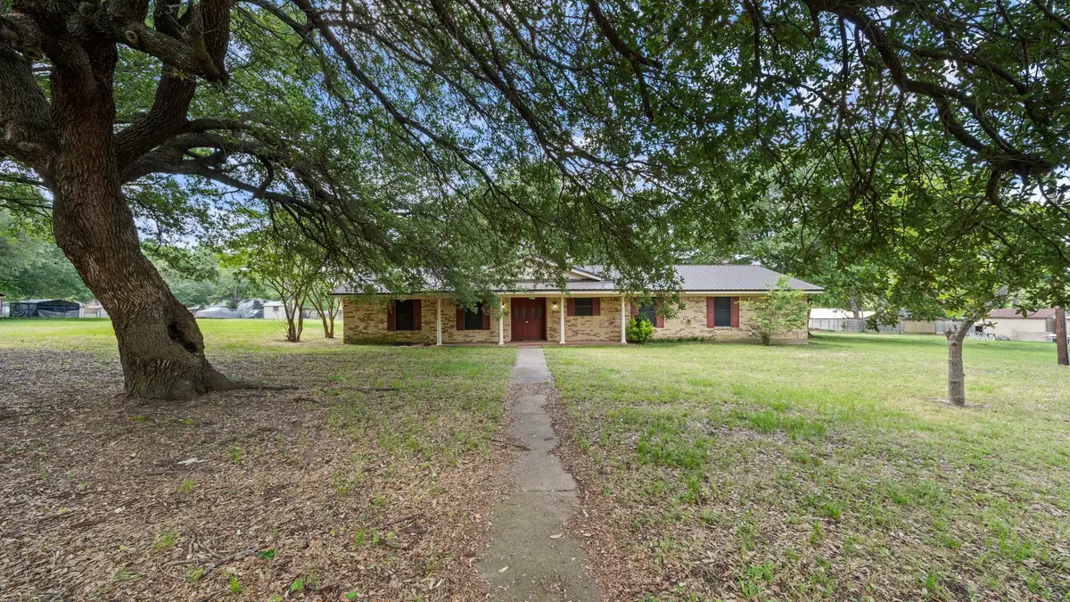 1015 Monte Carlo Drive, Grand Saline, TX 75140 - Image #1