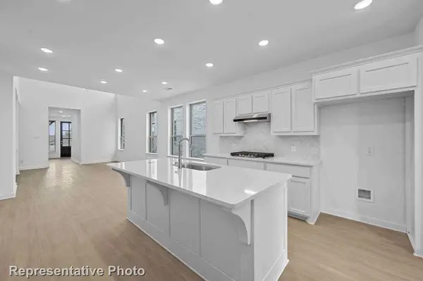 3931 Bison Lane, Heartland, TX 75126