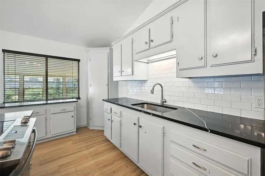 213 Oak Tree Lane, Hickory Creek, TX 75065 - Image #2