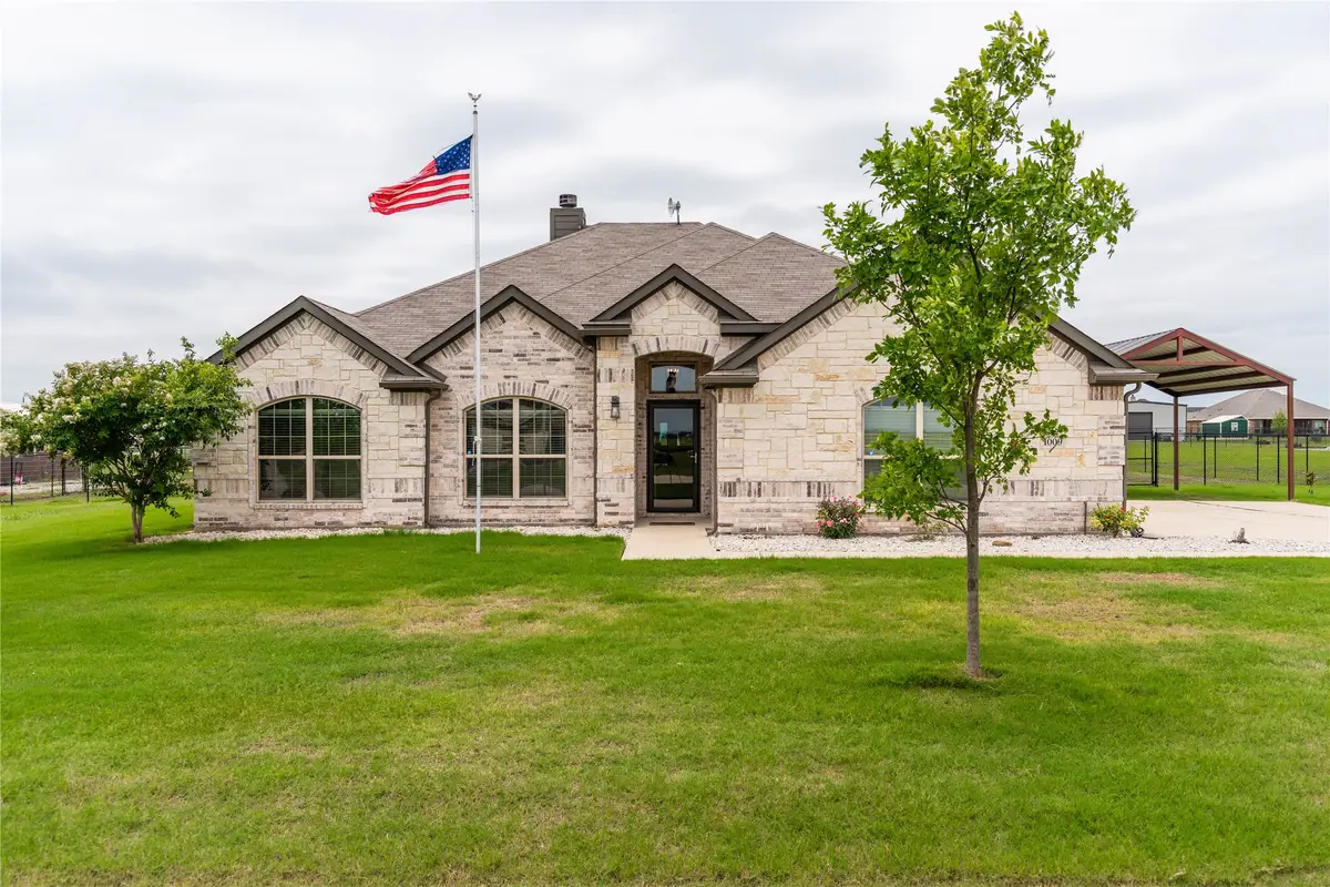 1009 Sumner Drive, Venus, TX 76084 - Image #1