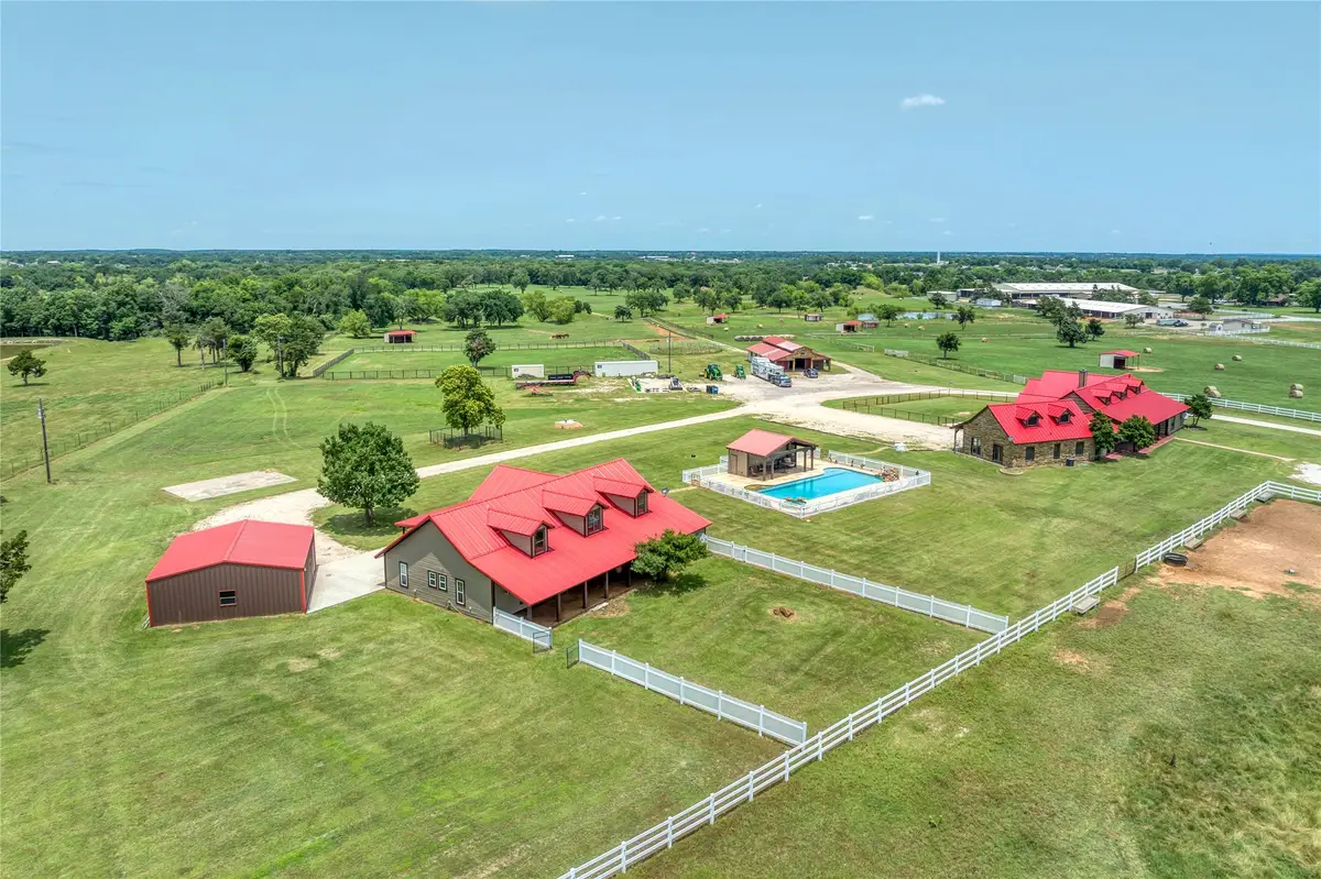 34673 Us Highway 82, Whitesboro, TX 76273 - Image #1