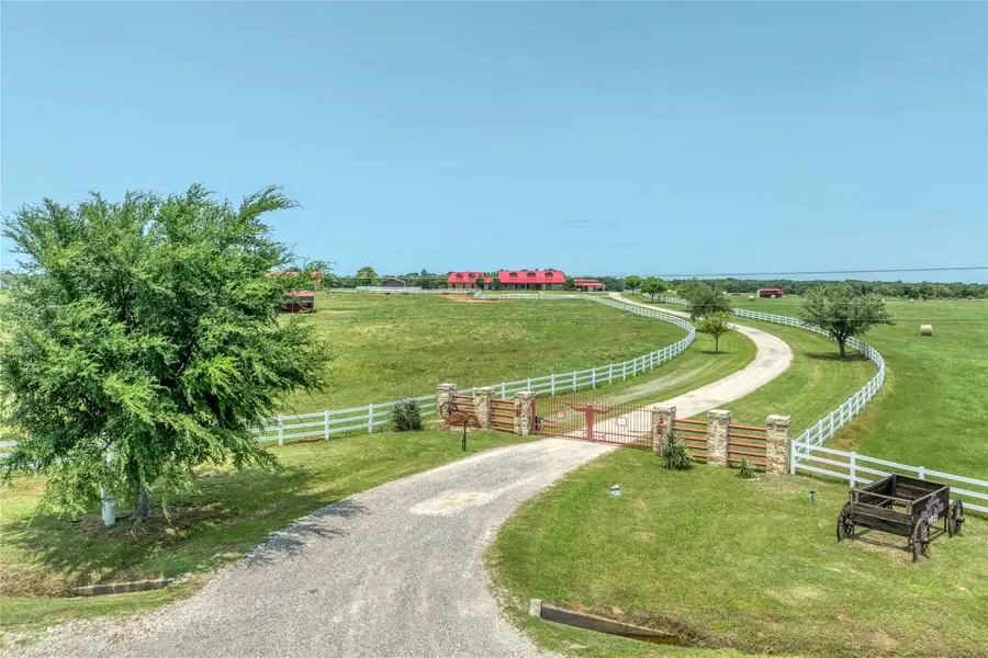 34673 Us Highway 82, Whitesboro, TX 76273 - Image #2