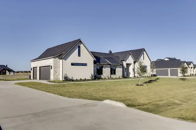 6241 Mcchesney, Midlothian, TX 76065 - Image #2