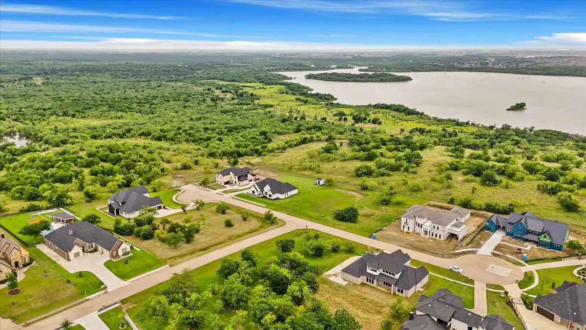 1098 Periwinkle Court, Grand Prairie, TX 75104 - Image #1