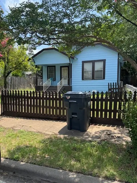 1806 Live Oak Avenue, Waco, TX 76708