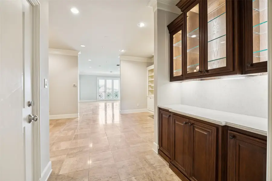 4240 Prescott Avenue #5B, Dallas, TX 75219 - Image #2