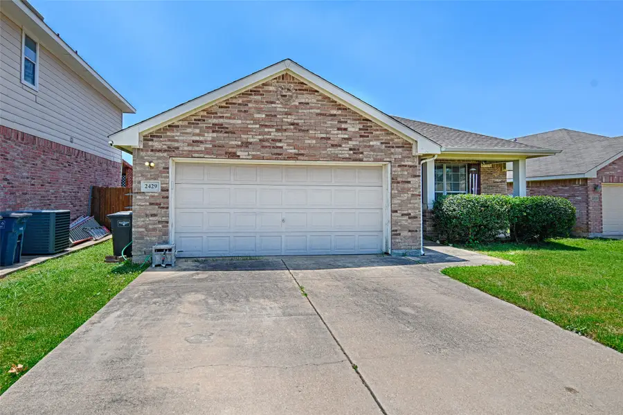 2429 Forest Creek Drive, Fort Worth, TX 76123 - Image #3