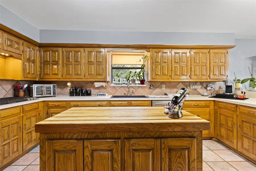 307 Smith Street, Naples, TX 75568 - Image #3