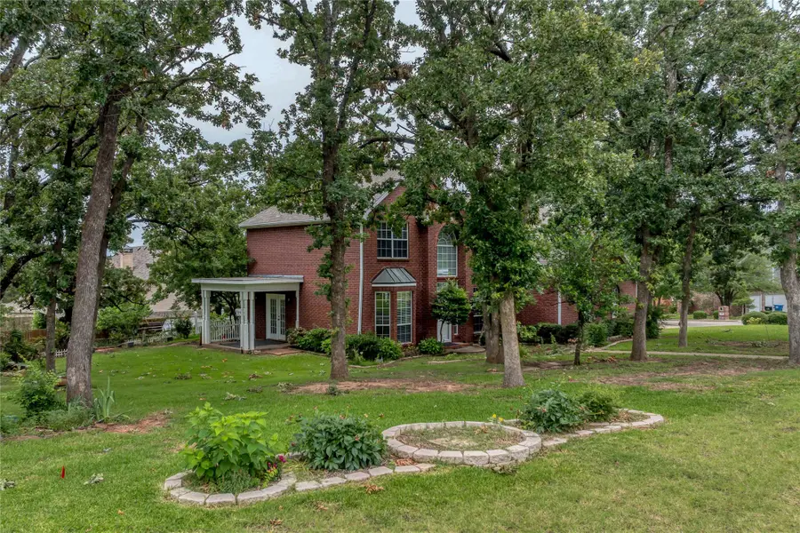 12 Ambassador Court, Denison, TX 75020 - Image #2