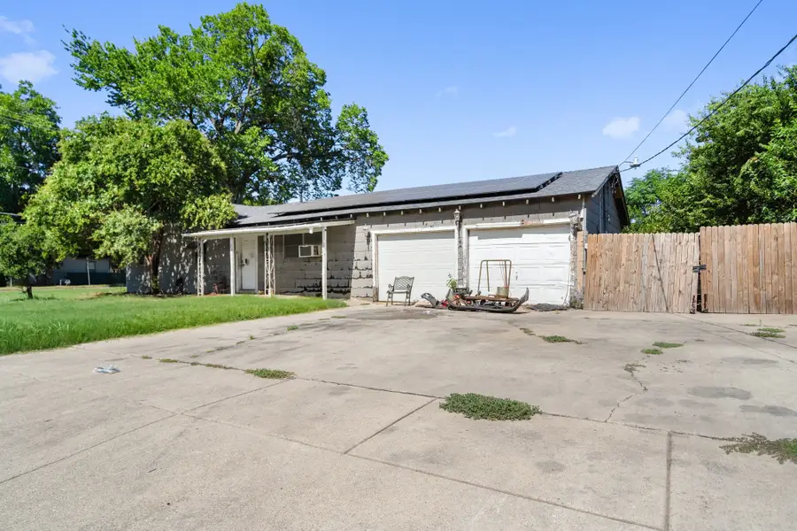 2336 Moneda Street, Haltom City, TX 76117 - Image #2