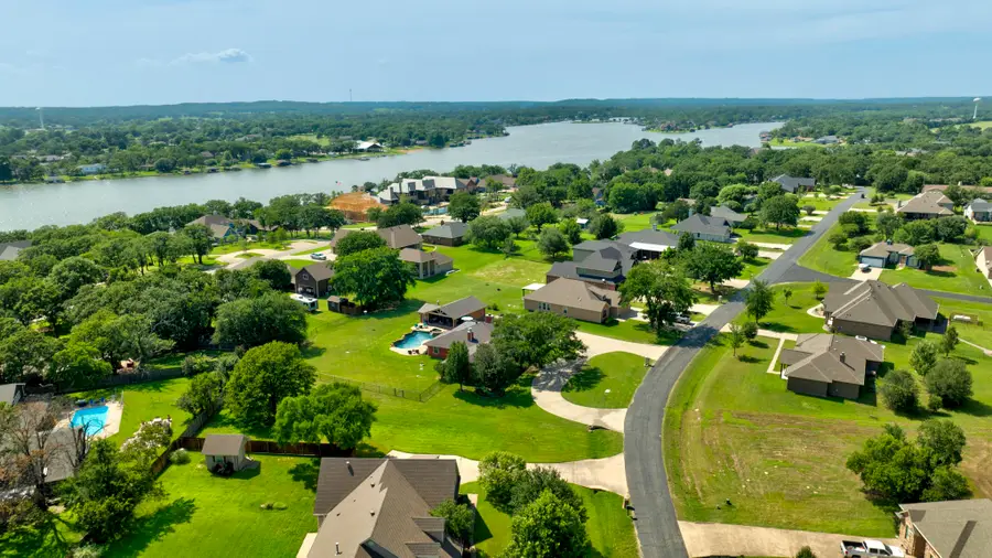 112 Sequoya Drive, Gainesville, TX 76240 - #2