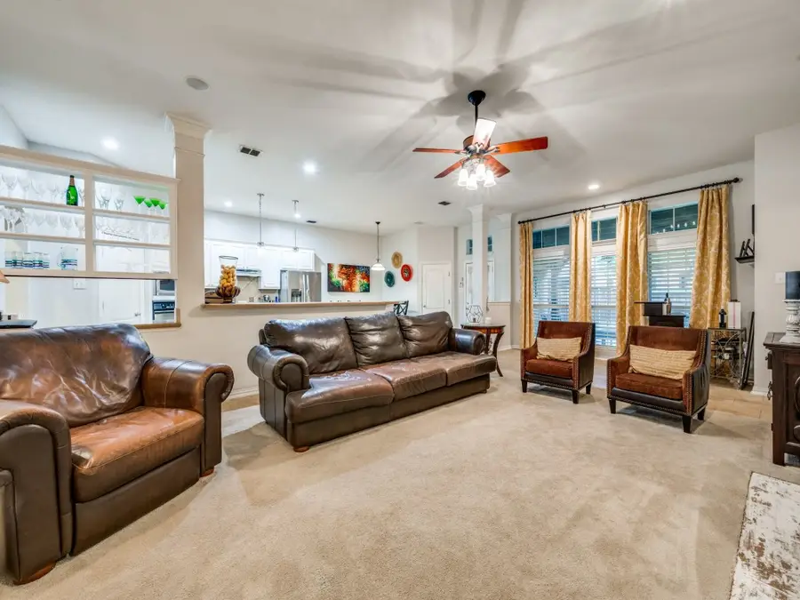 804 Sword Bridge Drive, Lewisville, TX 75056 - Image #2