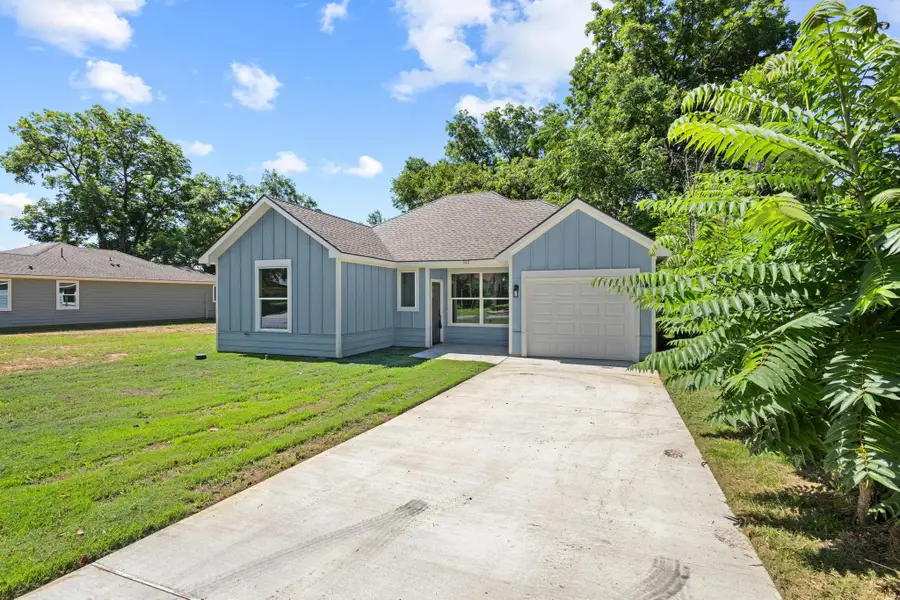 516 Florence, Denison, TX 75020 - Image #2