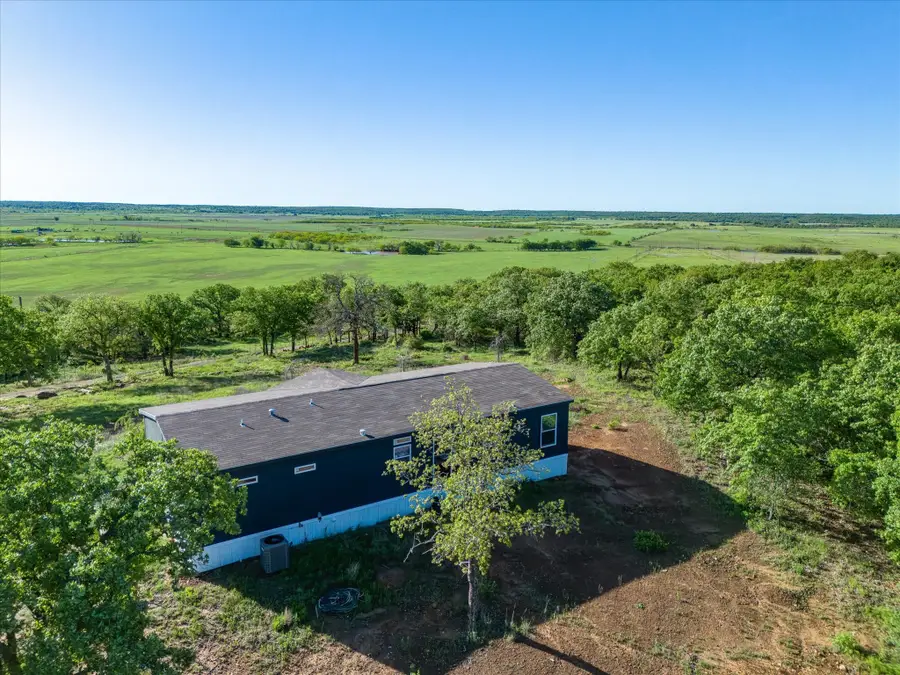 3760 Dewebber Road, Bowie, TX 76230 - Image #2