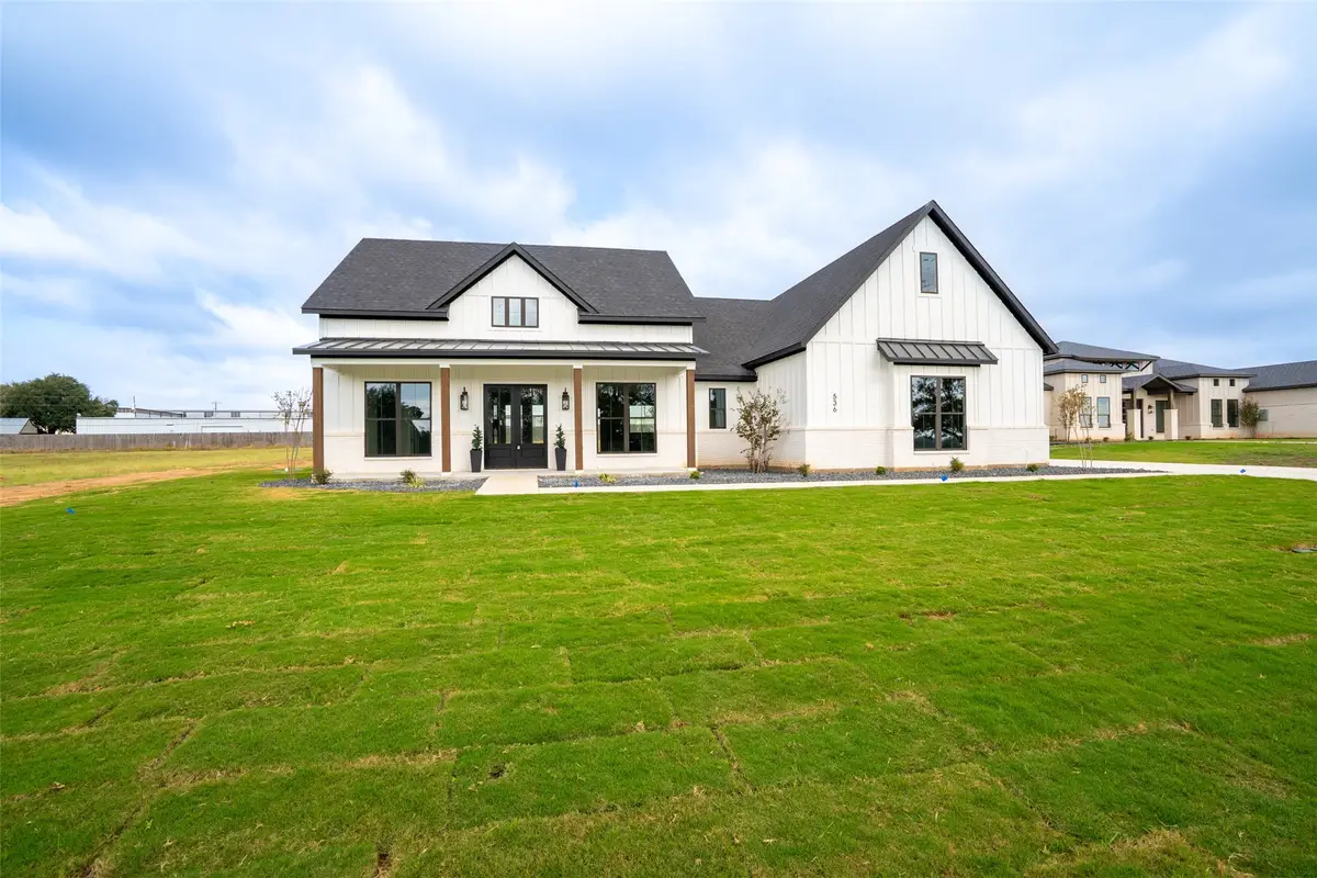 536 Helena Drive, Granbury, TX 76048 - Image #1