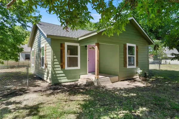 700 N Gresham Street, Marlin, TX 76661