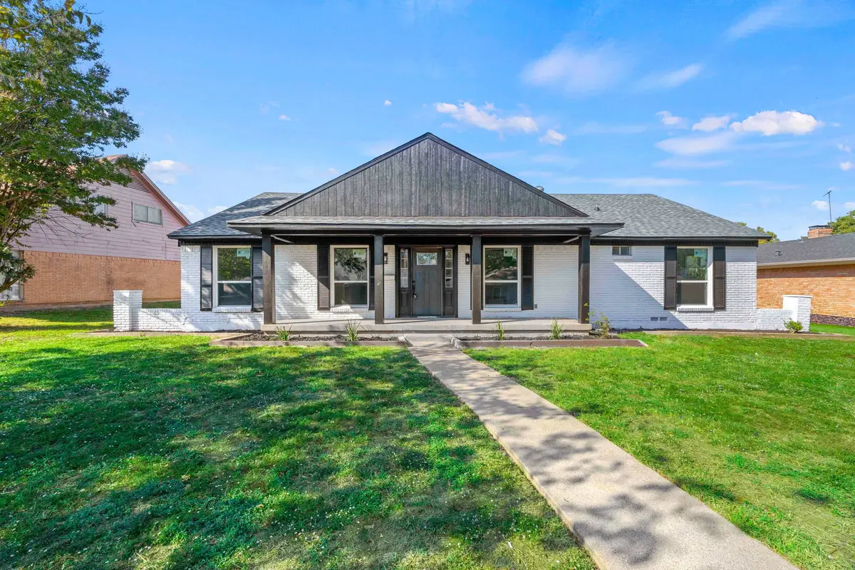 3841 Shady Hollow Lane, Dallas, TX 75233 - Image #1